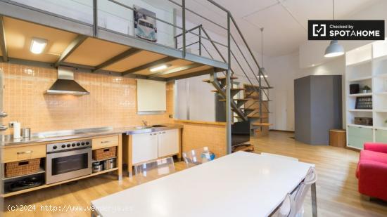 Apartamento de 3 dormitorios en alquiler en L'Hospitalet De Llobregat - BARCELONA