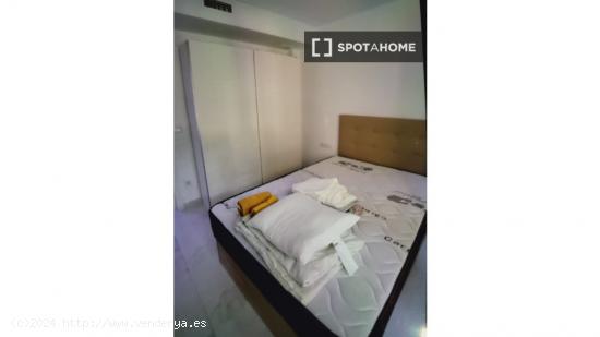 Apartamento entero de 3 habitaciones en Barcelona. - BARCELONA