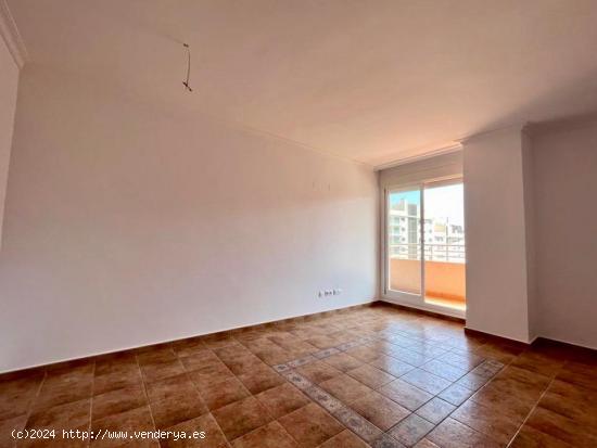 ¡PISO NUEVO A ESTRENAR! CON 2 HABITACIONES 2 BAÑOS GARAJE Y A 3 MINUTOS DE LA PLAYA. - ALICANTE