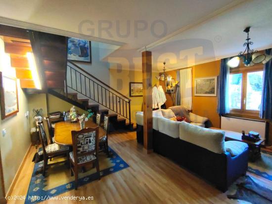 FINCA URBANA CON CHALET, NAVE, PISCINA Y JARDÍN (ZONA SEGOVIA-SAN CRISTOBAL) - SEGOVIA