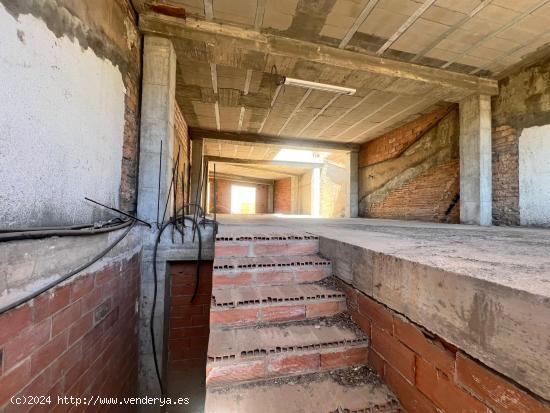 CASA EN CONSTRUCCIÓN EN ALGINET - VALENCIA