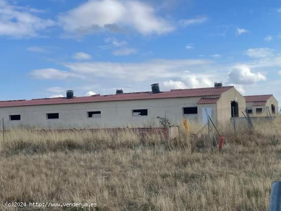 NAVE INDUSTRIAL EN VENTA EN MUÑOPEDRO - SEGOVIA