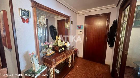 PISO EN VENTA CON POSIBILIDADES, EN LA ZONA DEL LLOMBO - VALENCIA