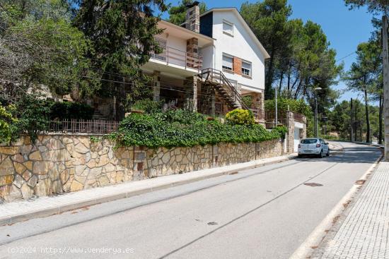  Casa en venta en Creu de L' Aragall Corbera de Llobregat - BARCELONA 