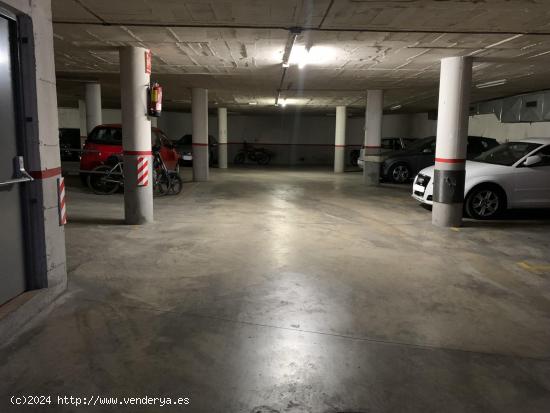 Parking en venta en Poble - BARCELONA