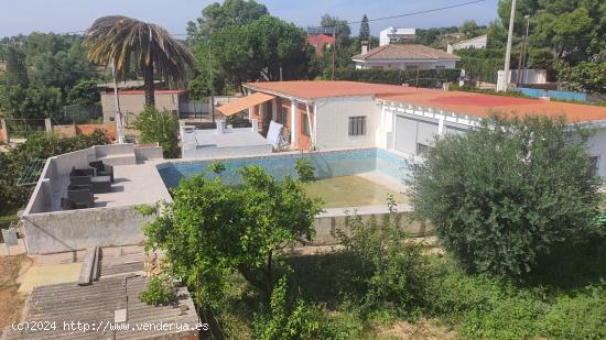 Chalet a medio camino entre la Moncada urbana y la Moncada Histórica y Natural. - VALENCIA