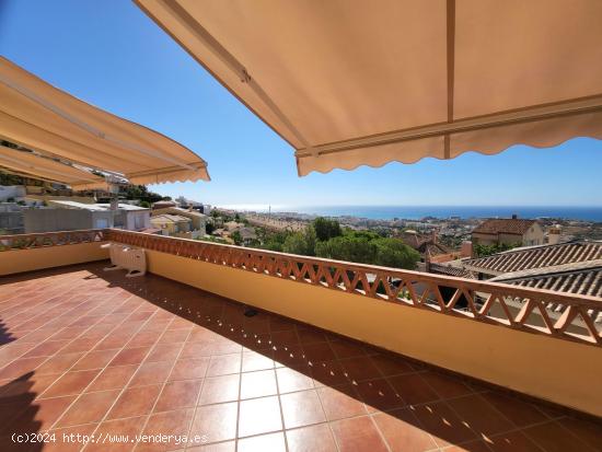 Chalet independiente con vista al mar y piscina privada en Benalmádena - Santangelo Sur - MALAGA