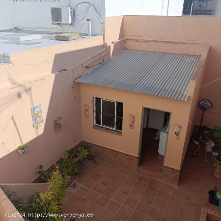  CASA DE PUEBLO EN UNA PLANTA - CADIZ 