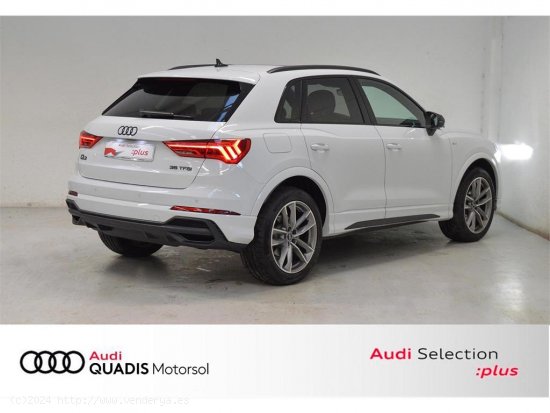 Se Vende AUDI Q3 Black line 35 TFSI 110kW (150CV) S tron