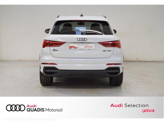 Se Vende AUDI Q3 Black line 35 TFSI 110kW (150CV) S tron