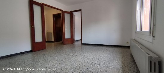 Unifamiliar adosada en venta  en Sant Hipòlit de Voltregà - Barcelona