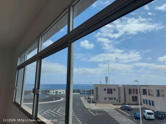 EDIFICIO PARA OFICINAS Y CENTRO DE NEGOCIOS - Arrecife