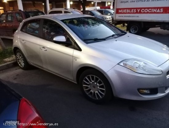 Fiat Bravo 1.9 multijet 120cv dynamic de 2008 con 190.000 Km por 3.500 EUR. en Zaragoza