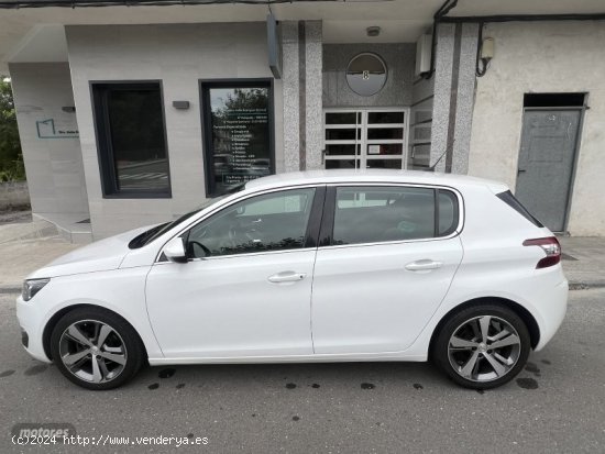 Peugeot 308 SW Allure PureTech 130 S&S MAN de 2015 con 73.000 Km por 10.000 EUR. en Lugo