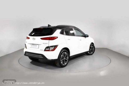 Hyundai Kona Electric Tecno 2C 150kW de 2023 con 17.012 Km por 32.500 EUR. en Barcelona