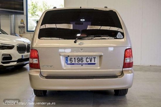 Kia Carnival 2.9 Crdi Lx de 2004 con 194.693 Km por 3.990 EUR. en Madrid