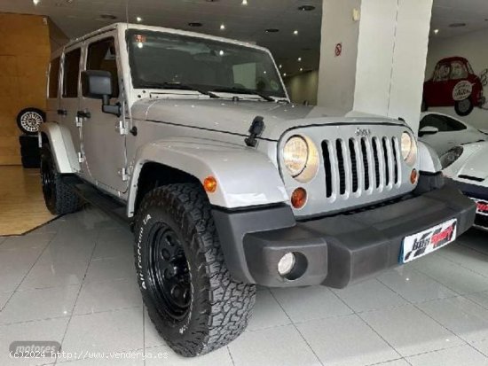 Jeep Wrangler Unlimited 2.8crd Sahara Aut. de 2012 con 114.000 Km por 28.900 EUR. en Barcelona