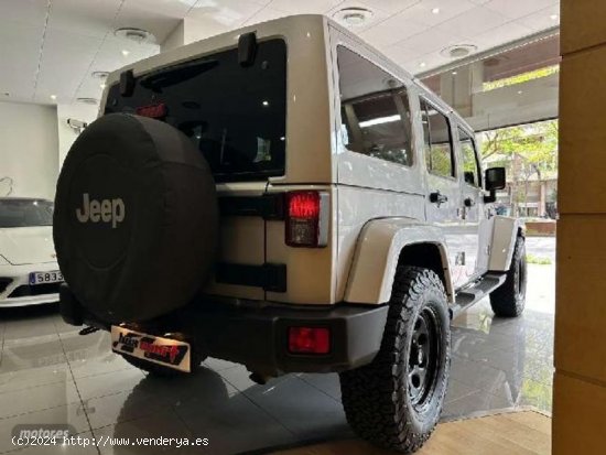 Jeep Wrangler Unlimited 2.8crd Sahara Aut. de 2012 con 114.000 Km por 28.900 EUR. en Barcelona