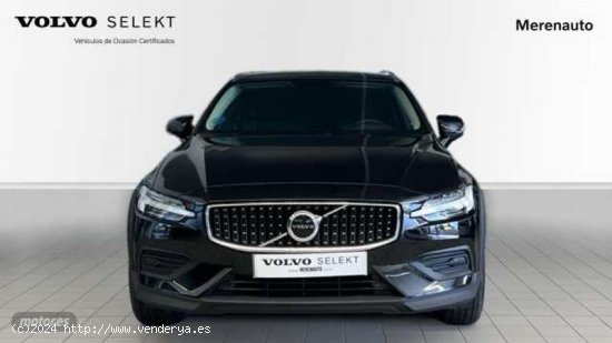 Volvo V 60 2.0 B4 D AWD AUTO 197 5P de 2023 con 27.626 Km por 45.400 EUR. en A Coruna