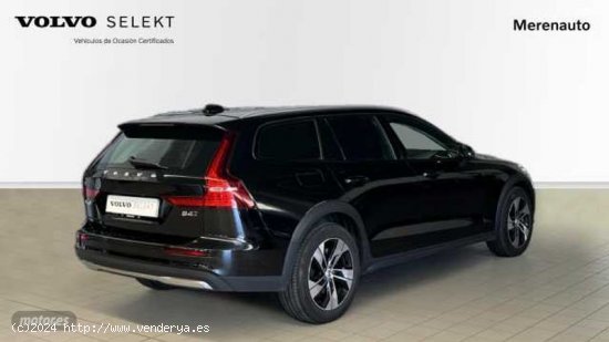 Volvo V 60 2.0 B4 D AWD AUTO 197 5P de 2023 con 27.626 Km por 45.400 EUR. en A Coruna