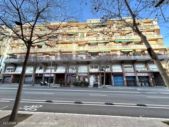 Local en venta calle Sant Antonio Maria Claret, 273-285-barrio Navas-Distrito de Sant Andreu - BARCE