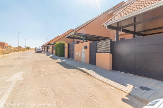 CHALET A ESTRENAR DE 238 M2 JUNTO AL CC PUERTA DE TOLEDO EN OLÍAS DEL REY - TOLEDO