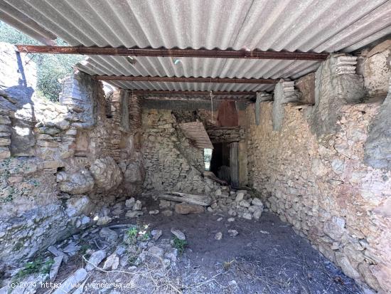 Se vende terreno con casa agrícola a reformar - BALEARES