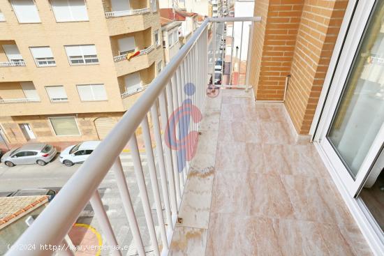 Bonito apartamento a la venta en perfecto estado con 2 dormitorios en Guardamar del Segura - ALICANT