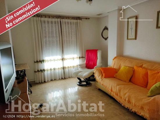 AMPLIA CASA CON LOCAL COMERCIAL 3 BALCONES Y TERRAZA - ALICANTE