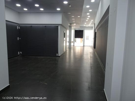 LOCAL COMERCIAL EN CLLE DEL CARMEN - MURCIA