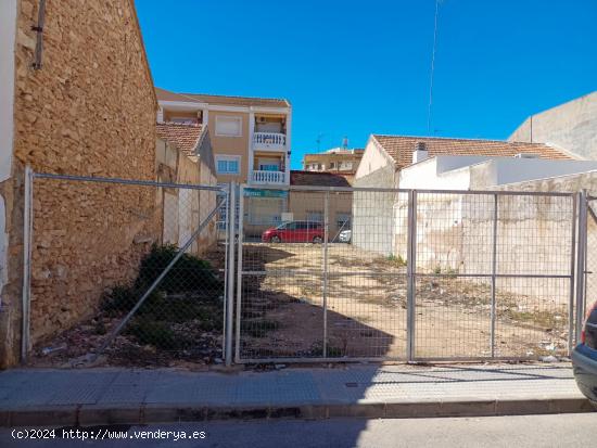 Solar urbano 211m2 en pleno centro de San Pedro del Pinatar - MURCIA