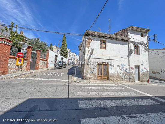 CASA DE PUEBLO EN EL CORAZON DE SANT PERE DE RIBES PARA REFORMAR - BARCELONA