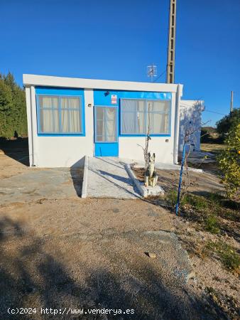  CASA CON TERRENO ENTRE LA RÀPITA Y AMPOSTA - TARRAGONA 