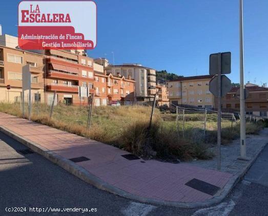 Terreno urbano posibilidad de edificar planta baja mas 3 alturas - ALICANTE