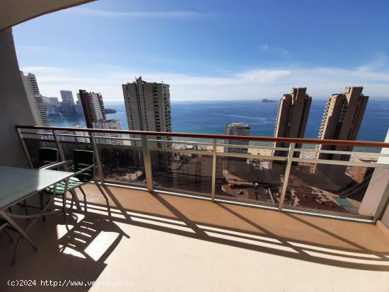 Apartamento con vistas impresionantes en segunda línea de la playa Levante - ALICANTE