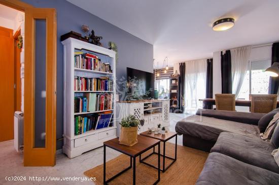 Céntrica casa esquinera en venta en Sant Andreu de Llavaneres - BARCELONA