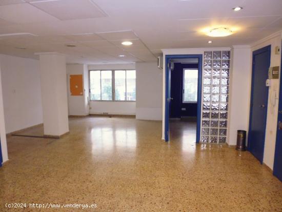 Local para oficinas en Avenida principal de Alzira - VALENCIA