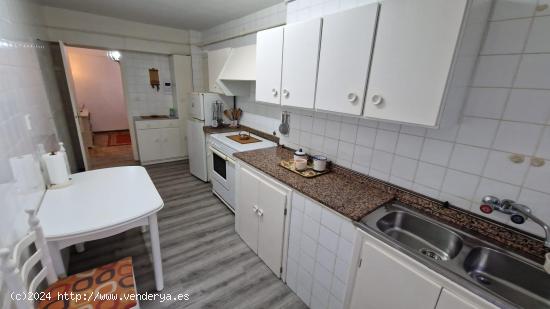 SE VENDE PISO MUY AMPLIO CON DIVERSAS OPCIONES EN LA CALLE GOMEZ NUÑEZ - LEON