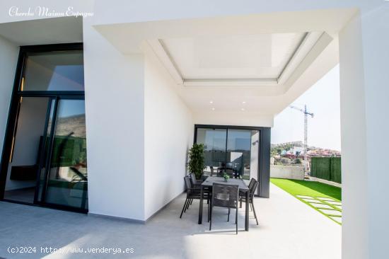 VILLAS DE OBRA NUEVA EN FINESTRAT - ALICANTE