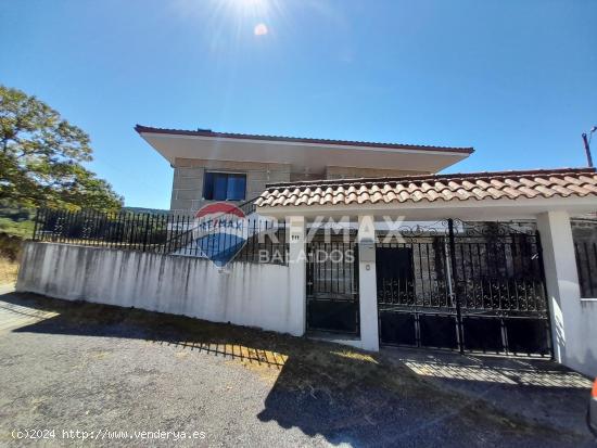 Casa / Chalet adosado en venta en Lugar Mouta, O Covelo - PONTEVEDRA