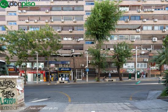 Oficina en Avenida de  Madrid en Venta - GRANADA