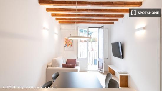 Apartamento amueblado moderno en Carrer de la Diputaciò - BARCELONA