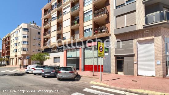 Local comercial en venta en La Val d'Uixó - CASTELLON