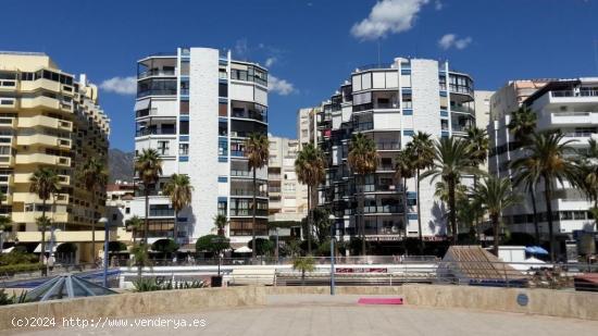 Bonito apartamento en primera línea de playa de Marbella - MALAGA