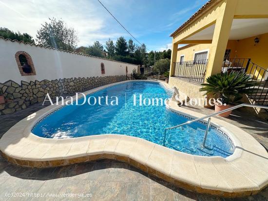  Excelente Chalet en venta en Chiva - VALENCIA 