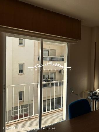 SE VENDE GRAN APARTAMENTO EN ALTEA - ALICANTE