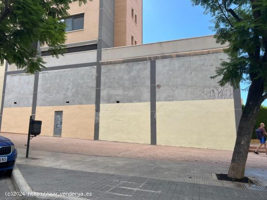 OBRA NUEVA DE 3 ADOSADOS EN LA CALA DE BENIDORM - ALICANTE