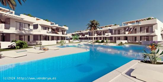 FANTASTICO BUNGALOW EN CAMPO DE GOLF FINESTRAT - ALICANTE