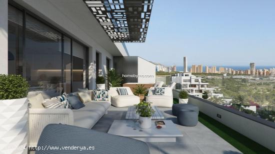 FANTASTICO APARTAMENTO ATICO CON IMPRESIONANTES VISTAS PANORAMICAS AL MAR EN FINESTRAT - ALICANTE