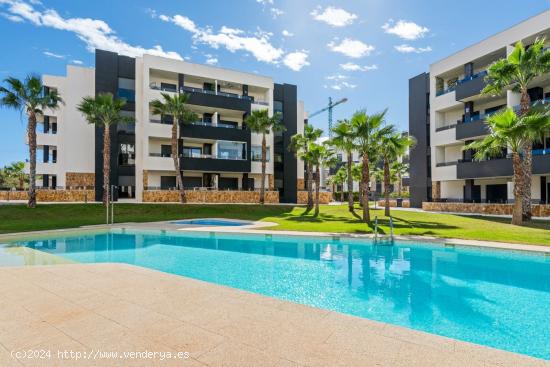 APARTMENTO DE 2 DORMITORIOS 2 BAÑOS, GARAJE EN ORIHUELA COSTA ( ALICANTE) - ALICANTE